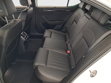 Škoda Superb - 2023