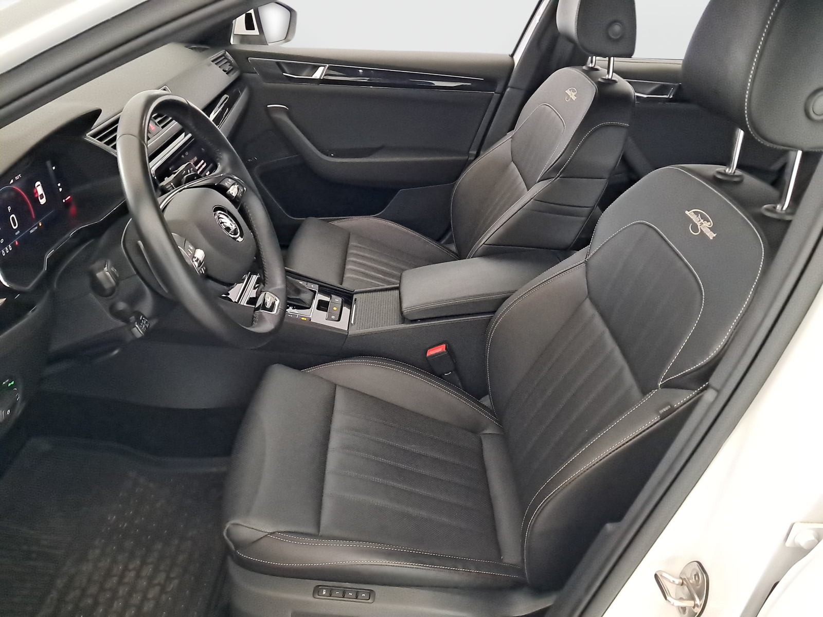 Škoda Superb - 2023