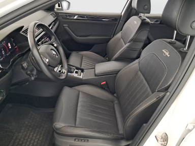 Škoda Superb - 2023