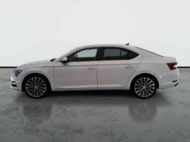 Škoda Superb - 2023