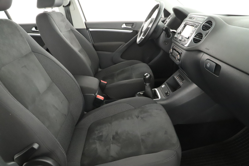 Volkswagen Tiguan, 2012
