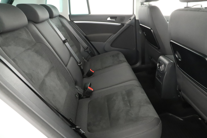 Volkswagen Tiguan, 2012