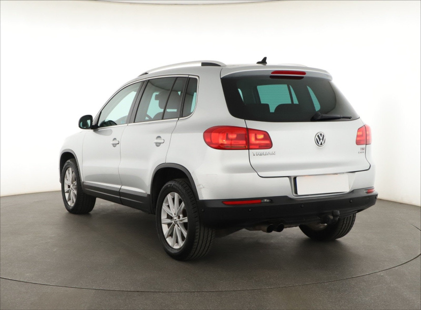 Volkswagen Tiguan, 2012