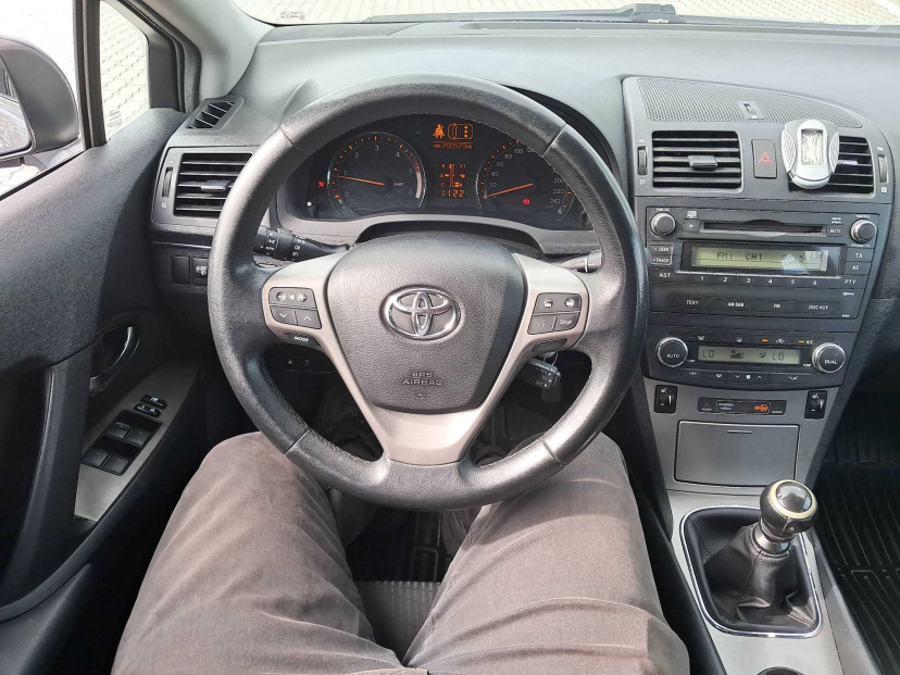 Toyota Avensis, 2010