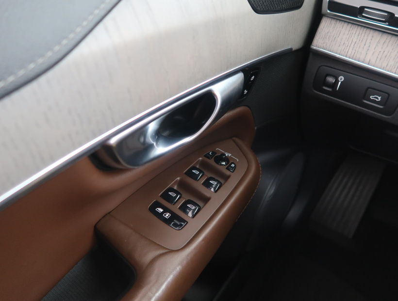 Volvo XC90, 2019