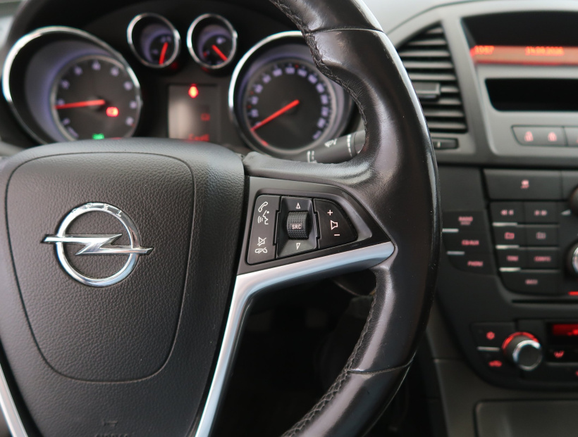Opel Insignia, 2009