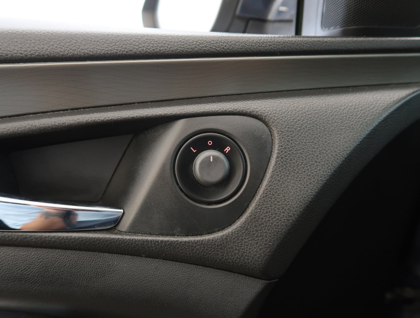Opel Insignia, 2009