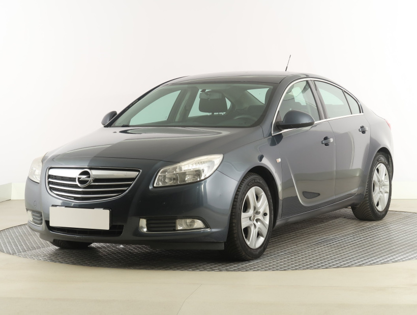 Opel Insignia, 2009