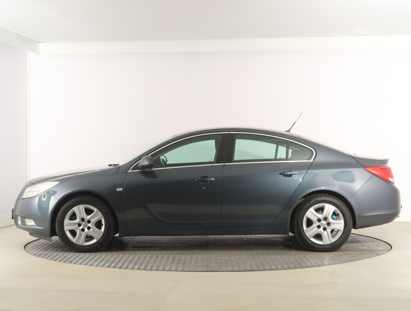 Opel Insignia, 2009