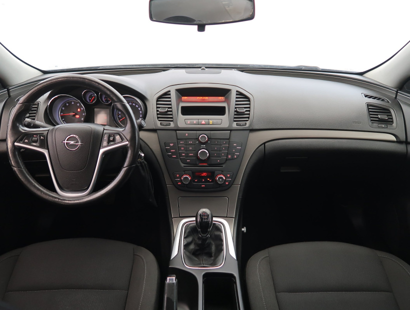 Opel Insignia, 2009
