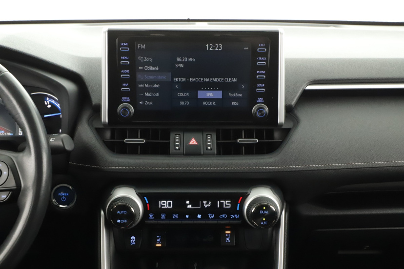Toyota RAV 4, 2021