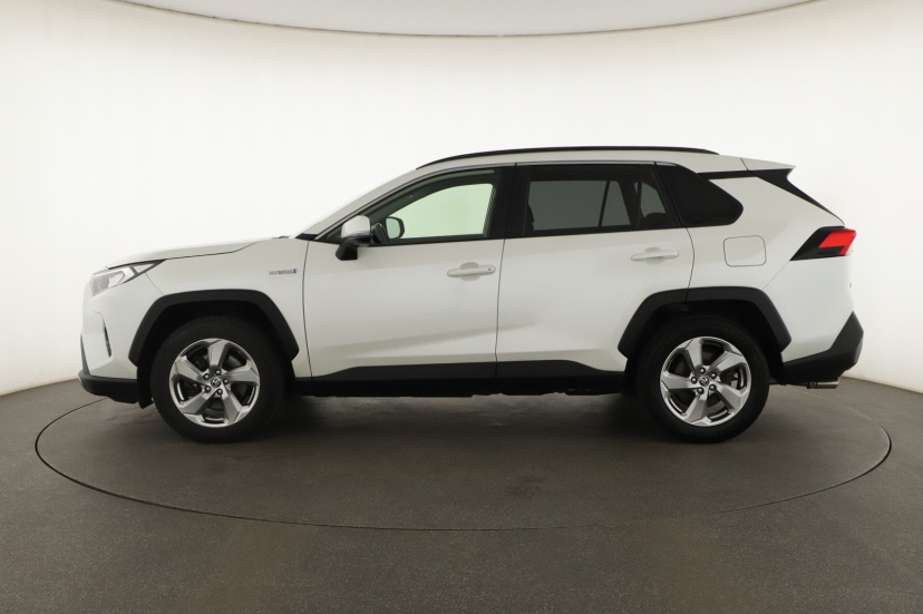 Toyota RAV 4, 2021