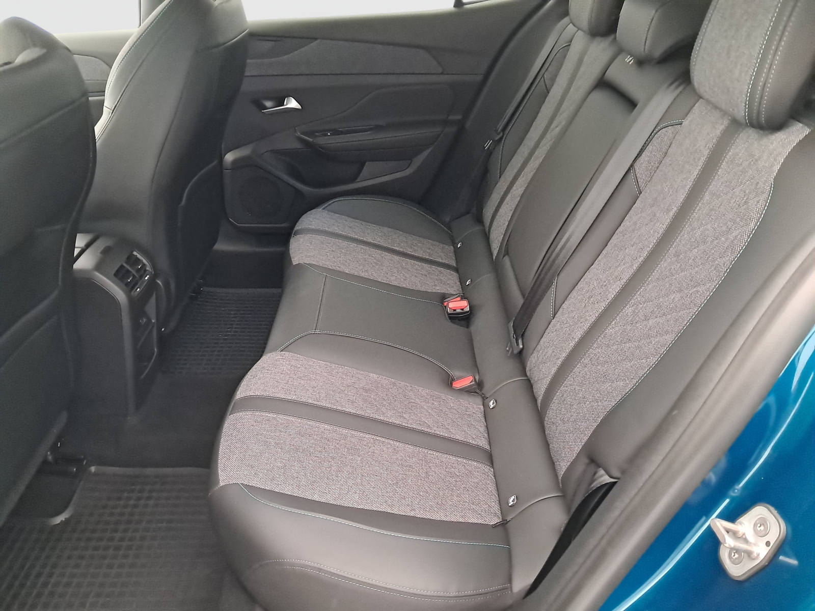 Peugeot 408 - 2024