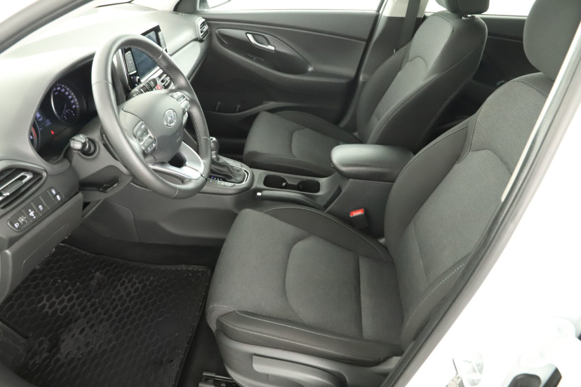 Hyundai i30, 2023