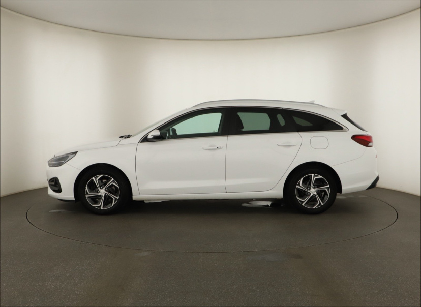 Hyundai i30, 2023
