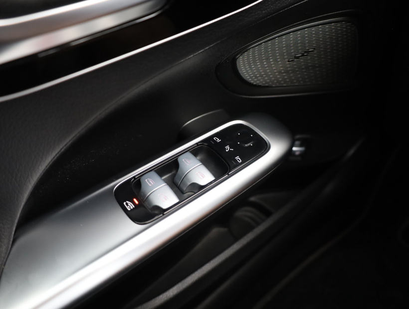 Mercedes-Benz C, 2022