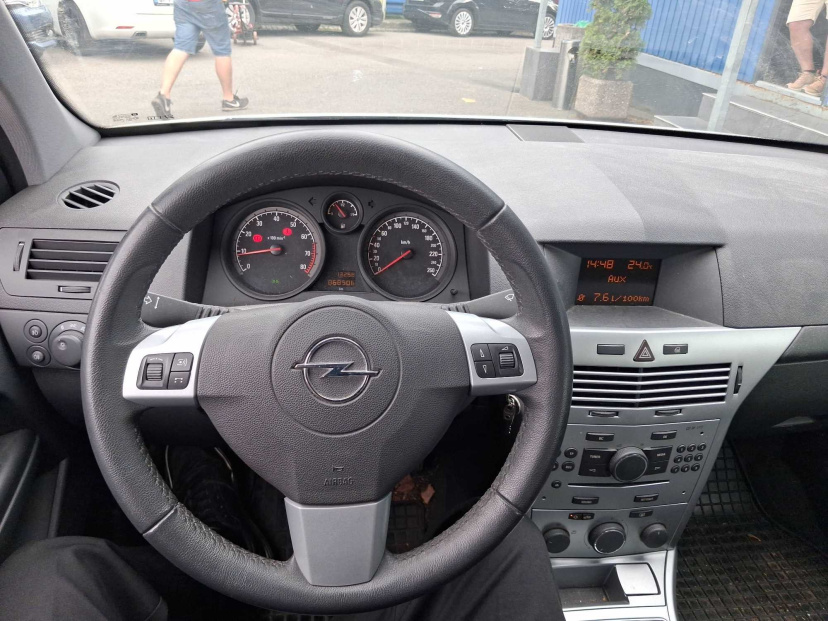 Opel Astra, 2013