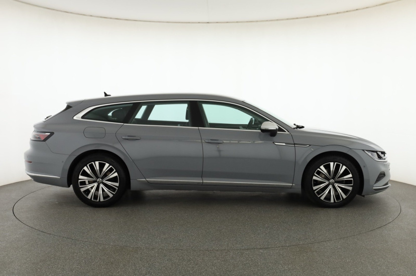 Volkswagen Arteon, 2022