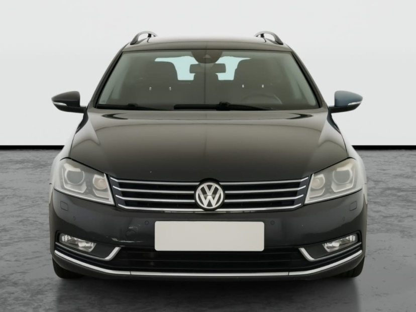 Volkswagen Passat, 2011