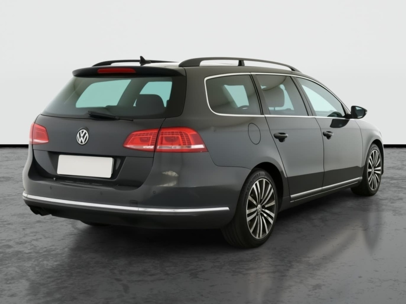Volkswagen Passat, 2011