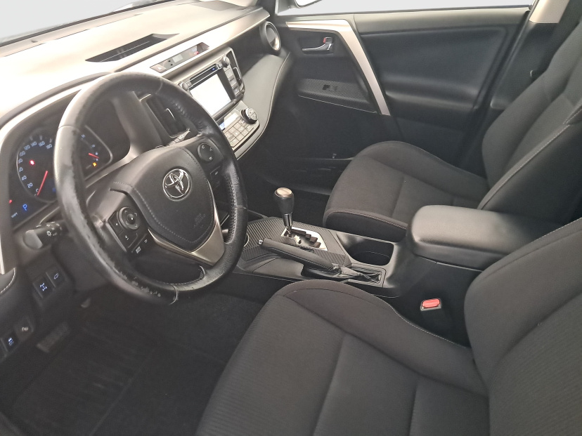 Toyota RAV 4, 2015