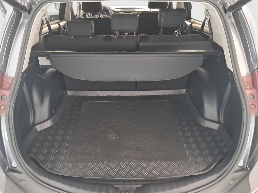Toyota RAV 4, 2015