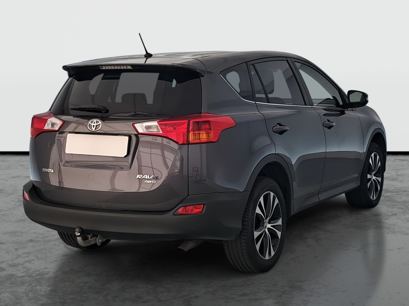 Toyota RAV 4, 2015