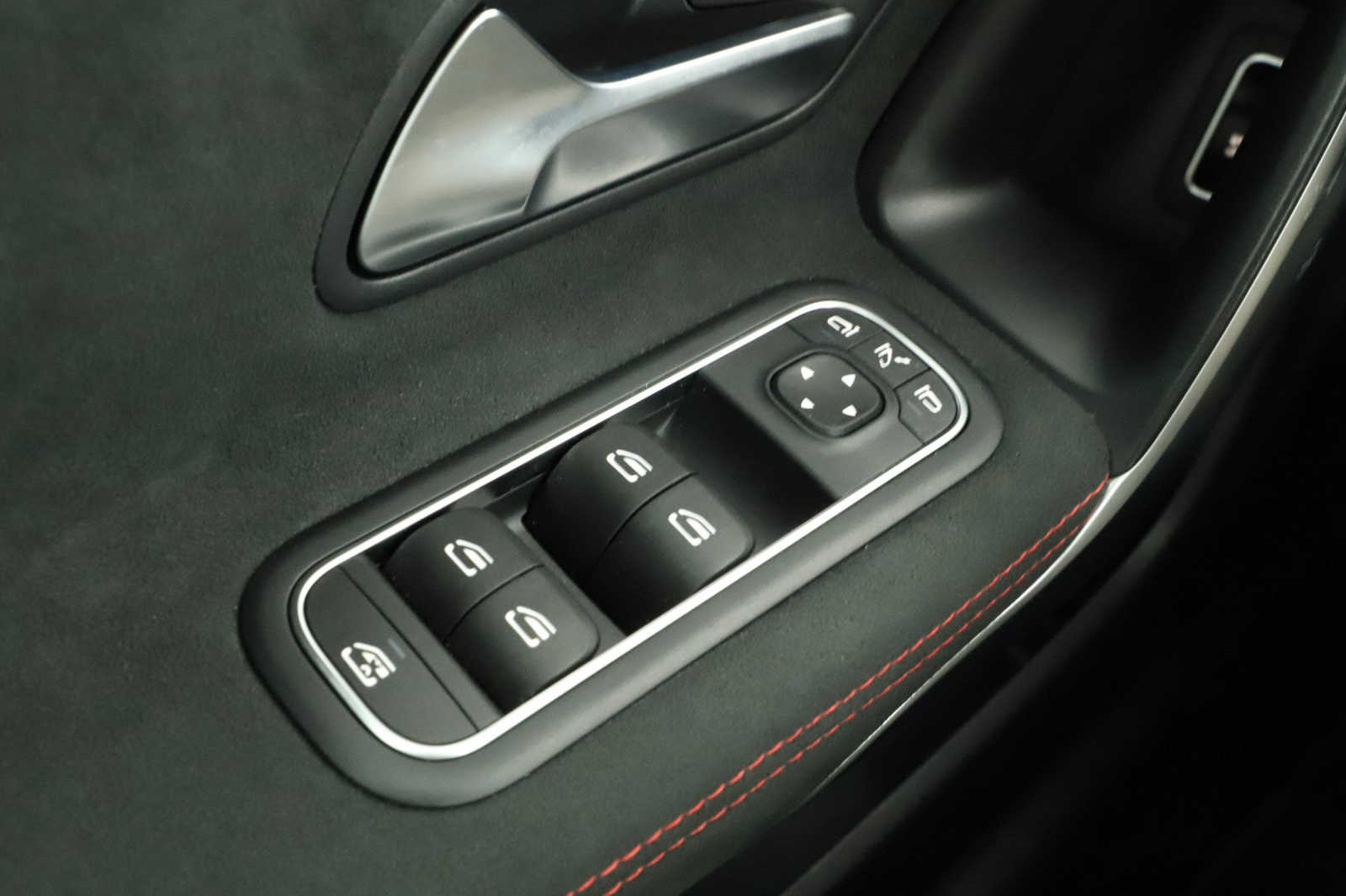 Mercedes-Benz CLA - 2025