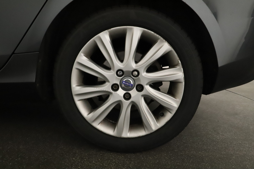 Volvo V40, 2014