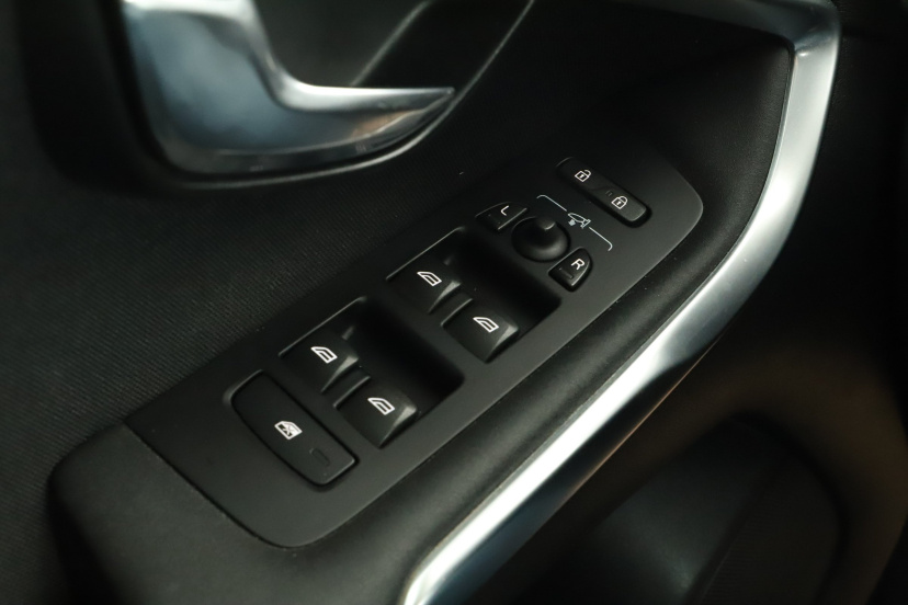 Volvo V40, 2014