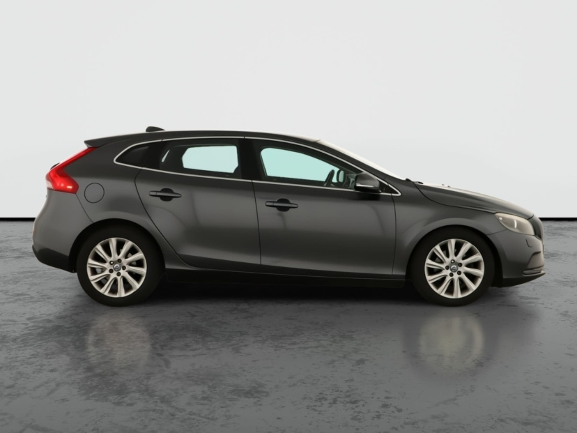 Volvo V40, 2014