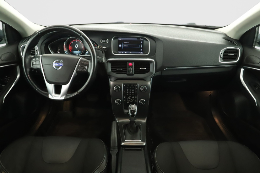 Volvo V40, 2014