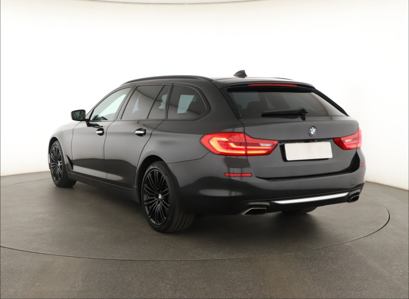 BMW 5, 2018
