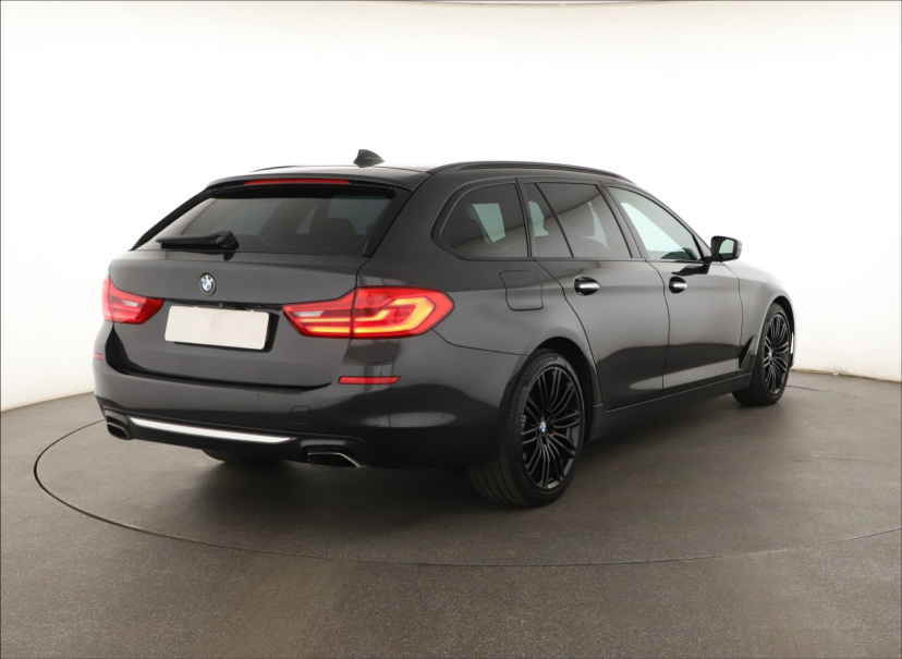 BMW 5, 2018