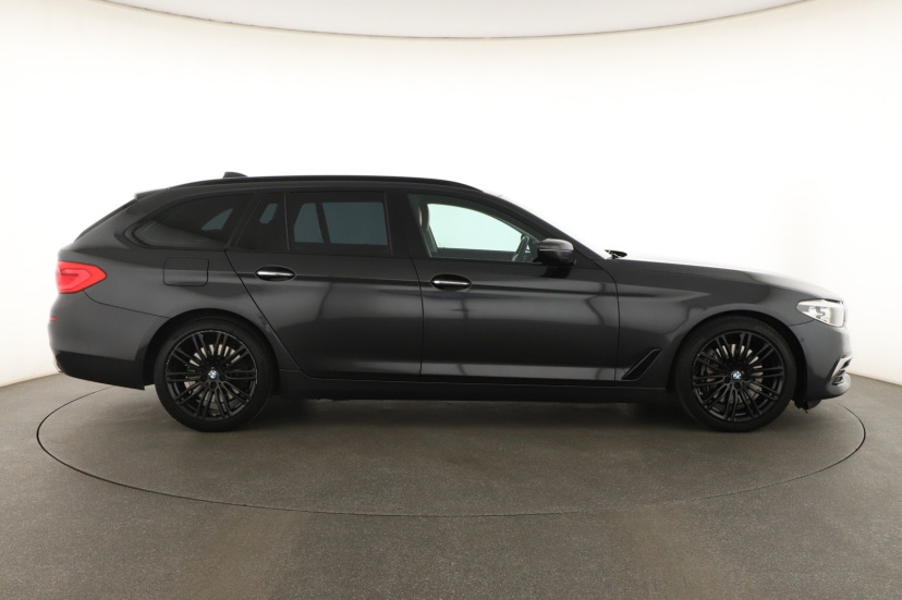BMW 5, 2018