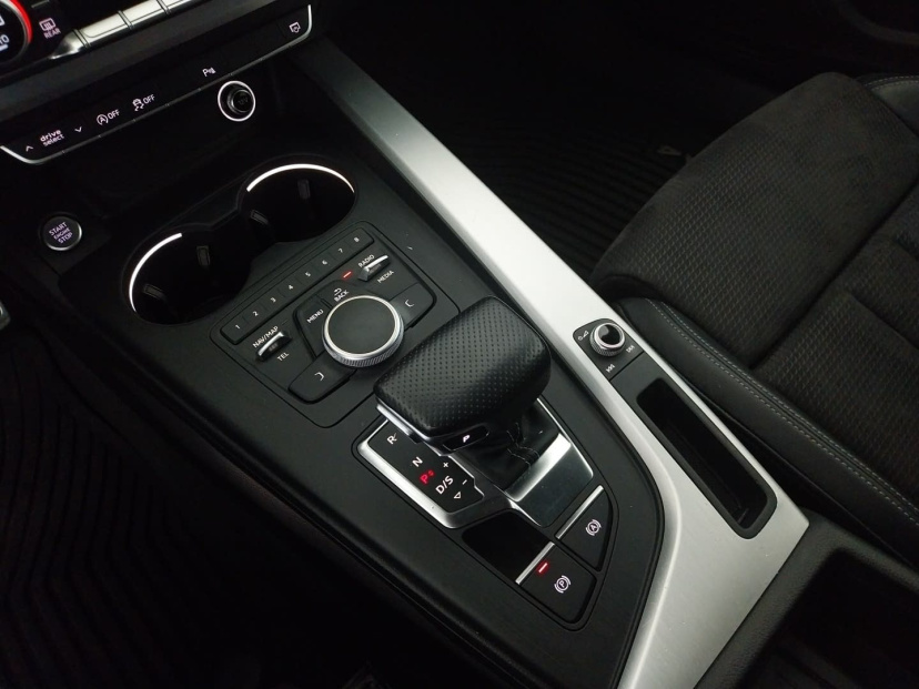 Audi A4, 2016