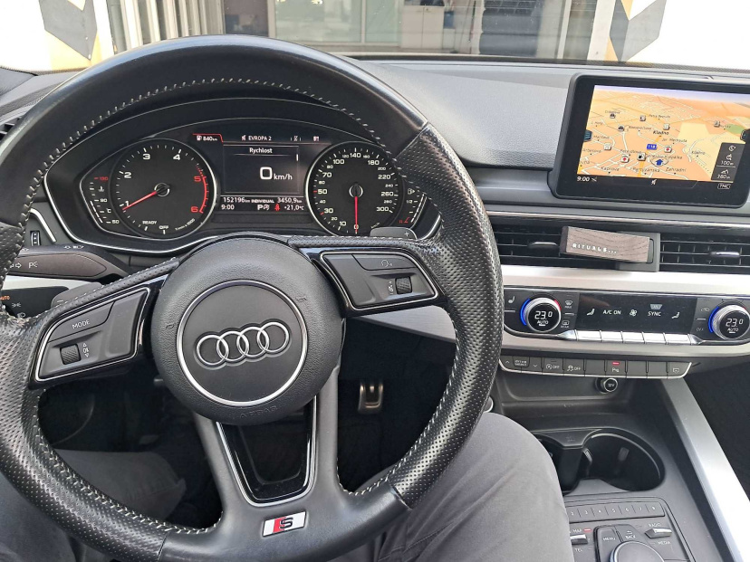 Audi A4, 2016