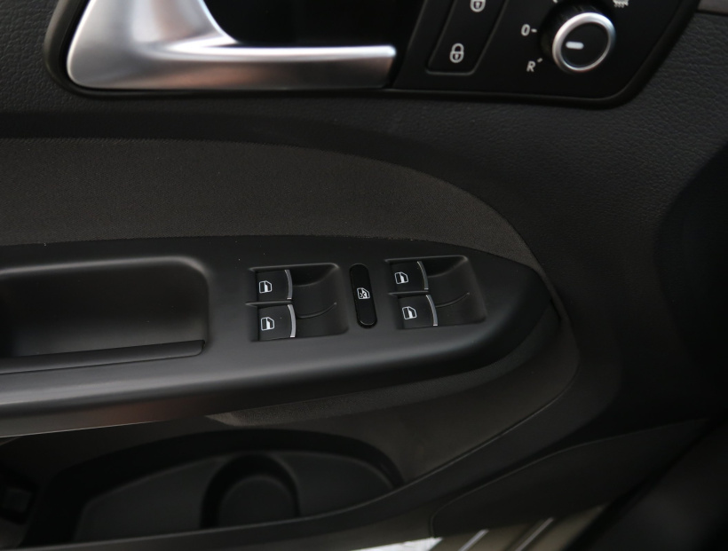 Volkswagen Touran, 2013