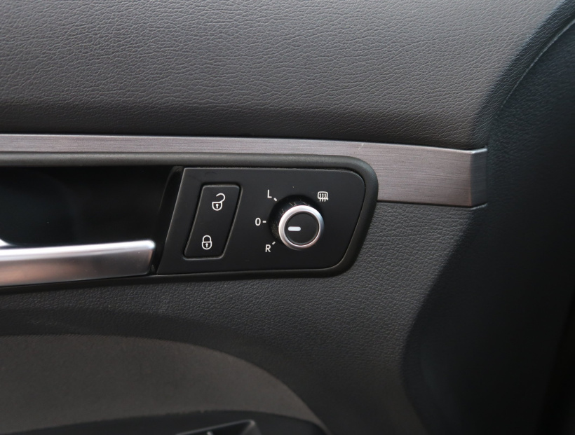 Volkswagen Touran, 2013
