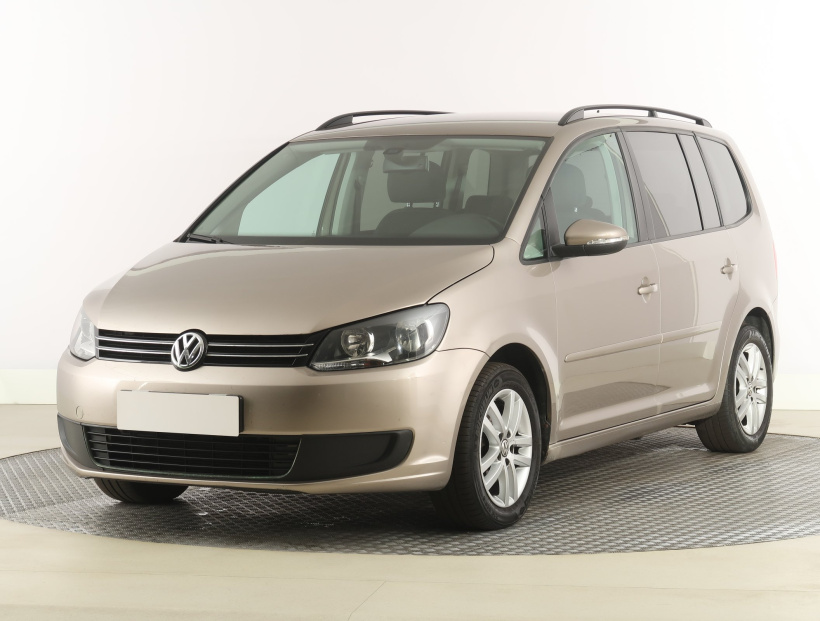 Volkswagen Touran, 2013