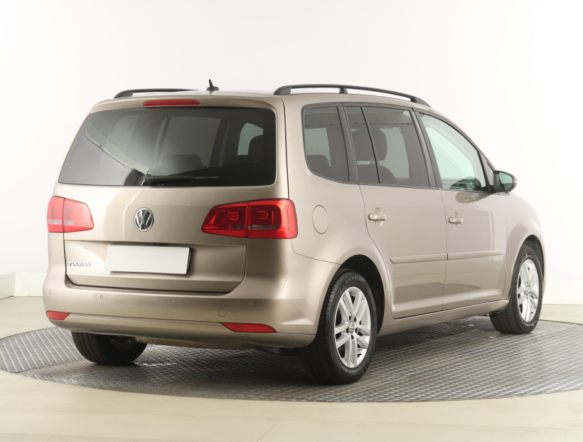 Volkswagen Touran, 2013