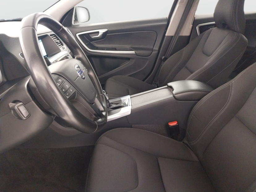 Volvo V60, 2015