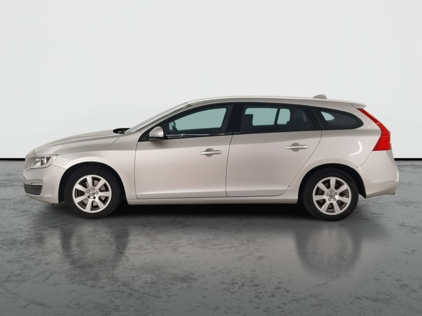 Volvo V60, 2015