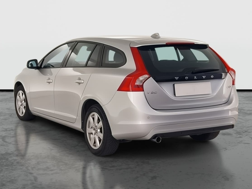 Volvo V60, 2015