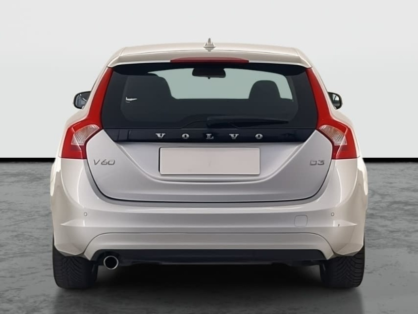 Volvo V60, 2015