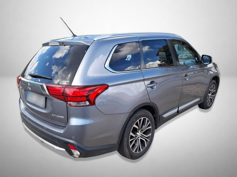 Mitsubishi Outlander, 2016