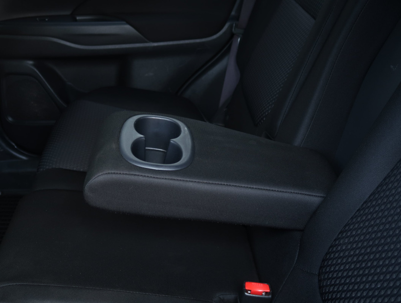 Mitsubishi Outlander, 2016