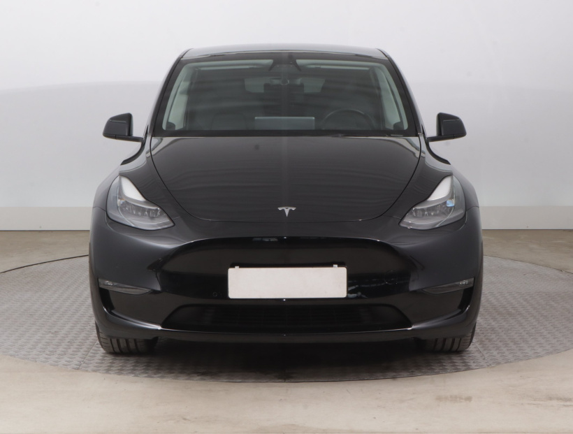 Tesla Model Y, 2021