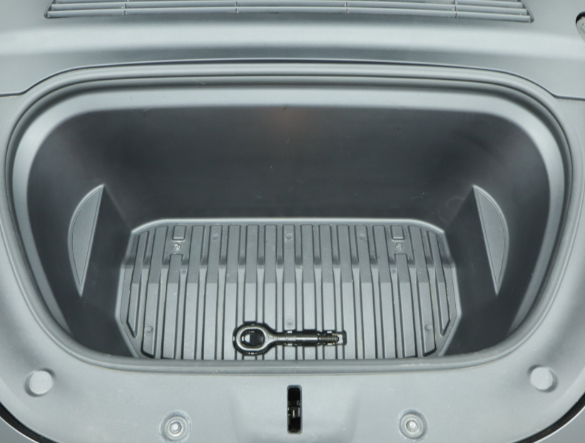 Tesla Model Y, 2021
