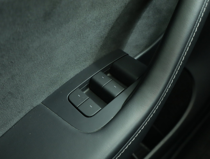 Tesla Model Y, 2021